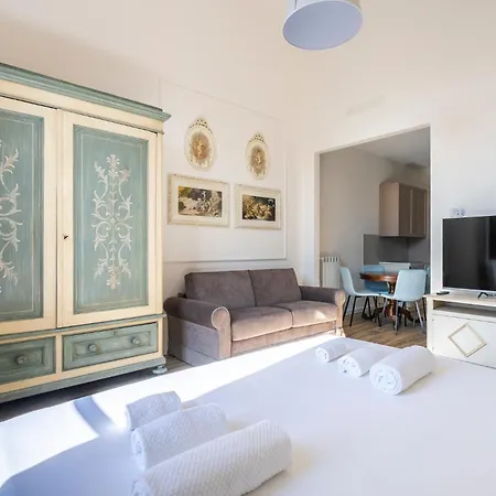 Florence Grand Royal Stay-2